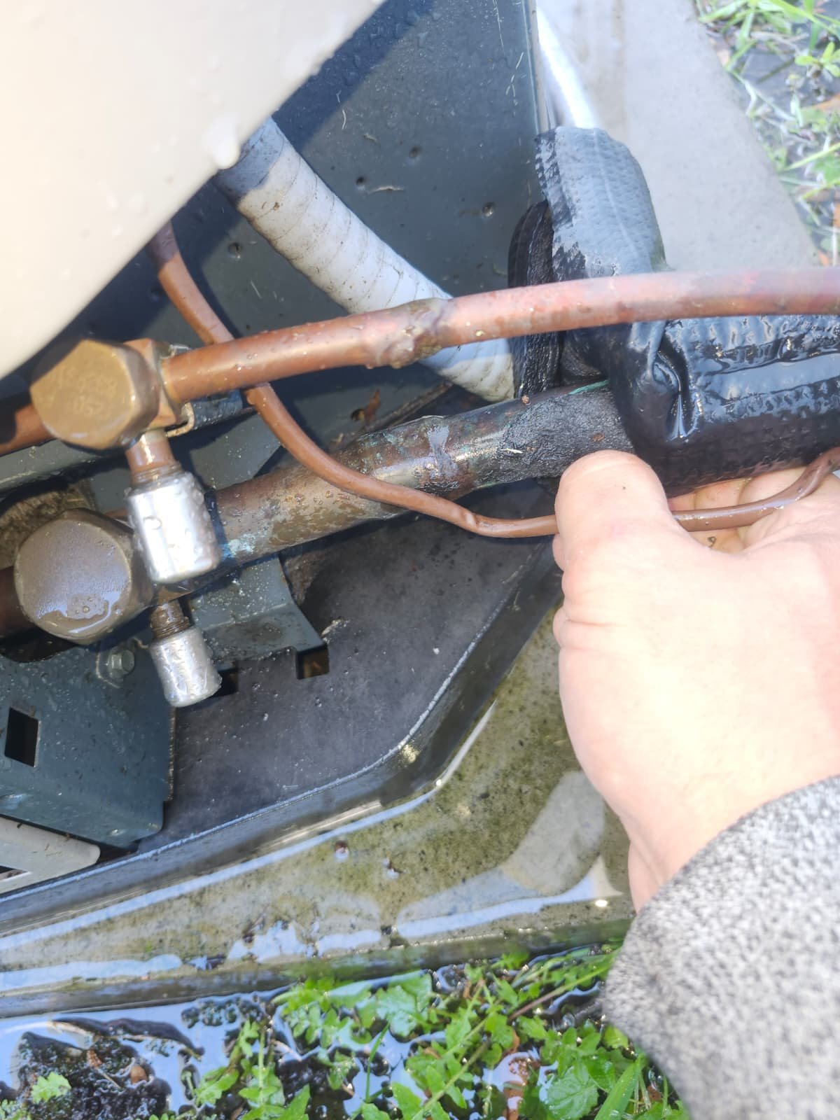 HVAC electrical component check in Tampa, FL 33603