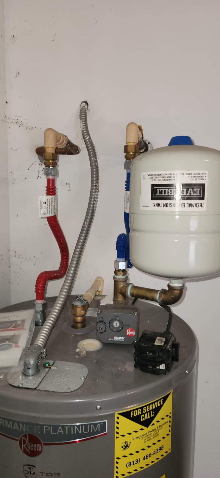 Water heater flush in Tampa, FL 33647