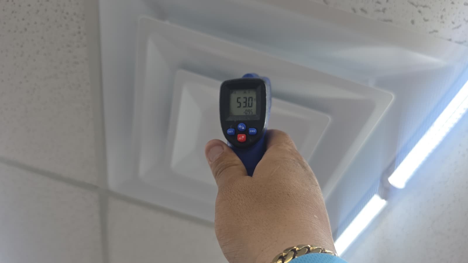 HVAC maintenance at beauty salon in Tampa, FL 33615