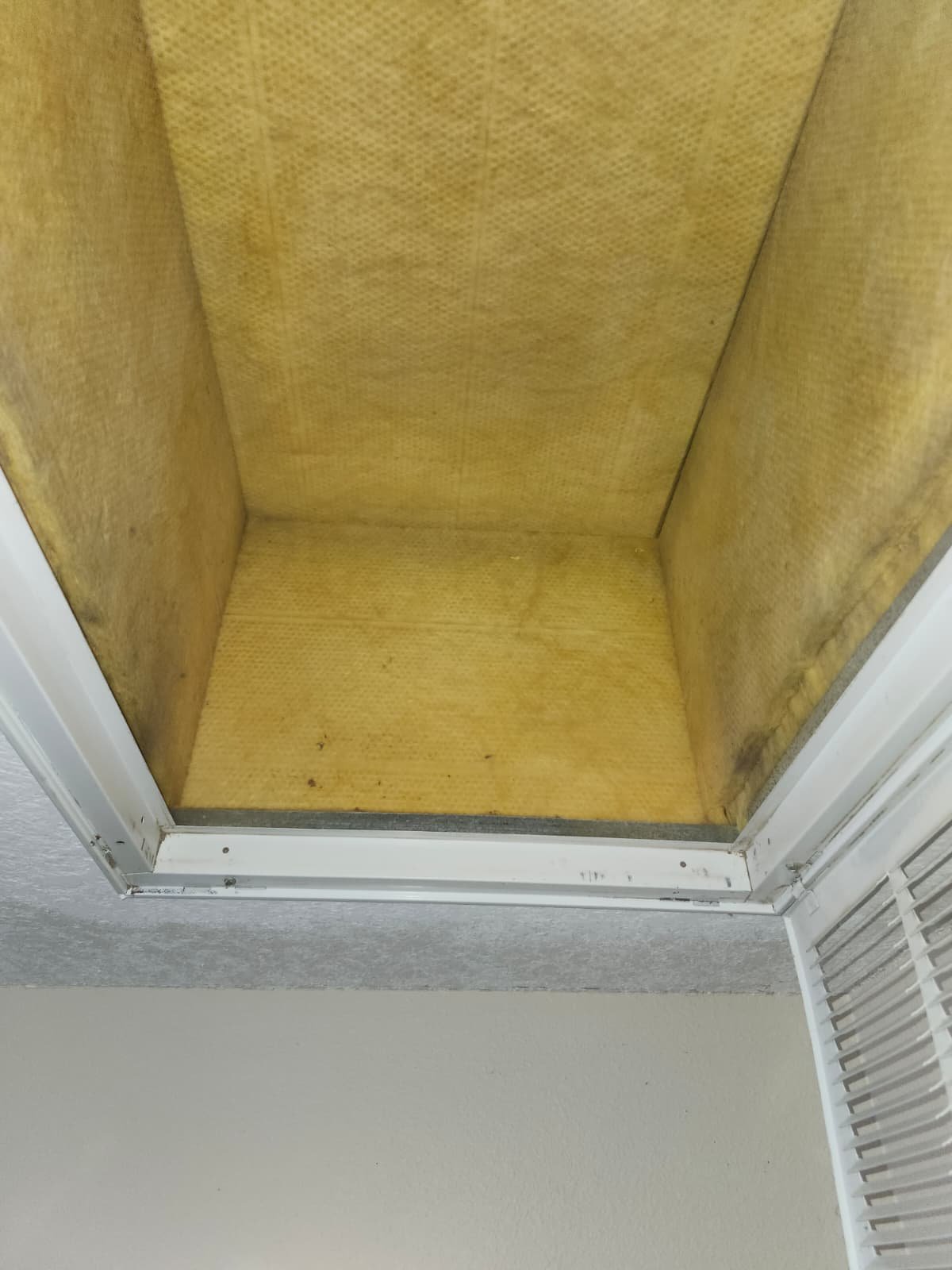 HVAC system inspection and maintenance in Tampa, FL 33647