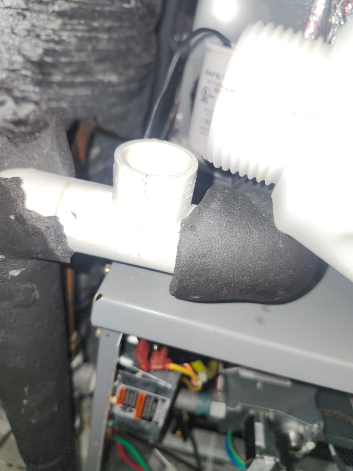 HVAC filter replacement in Tampa, FL 33647