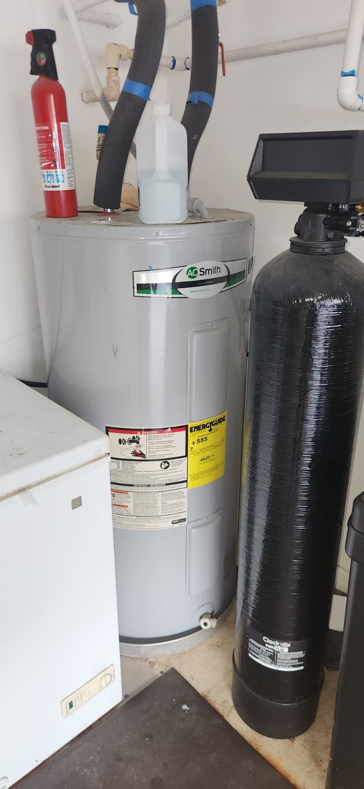 Toilet valve replacement plumbing in Tampa, FL 33647