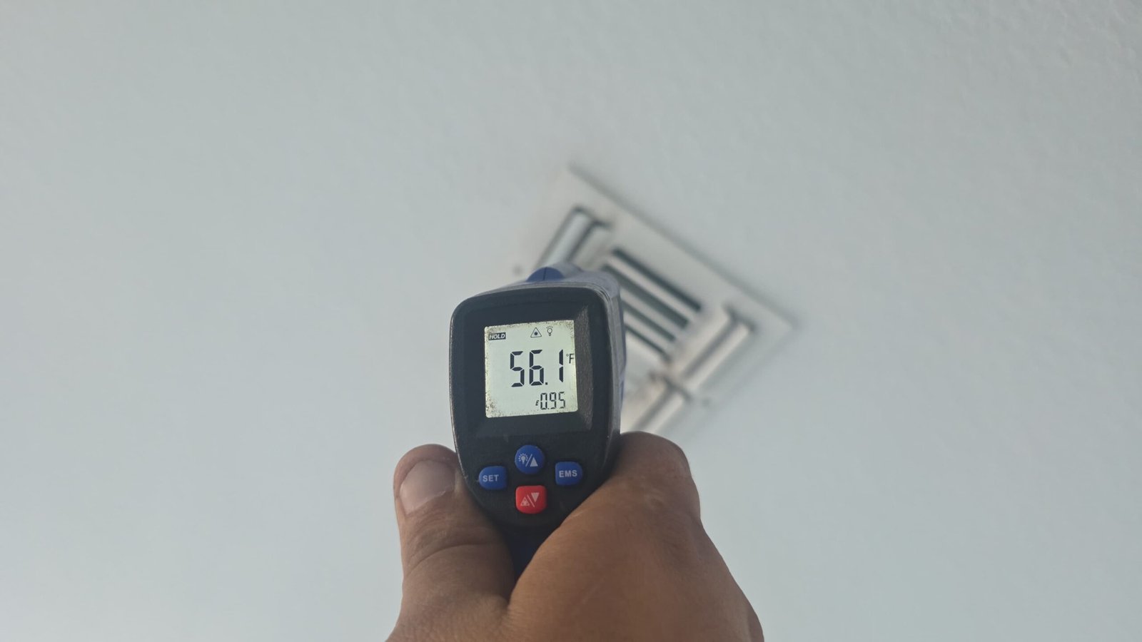 Vent temperature reading in Tampa, FL 33615