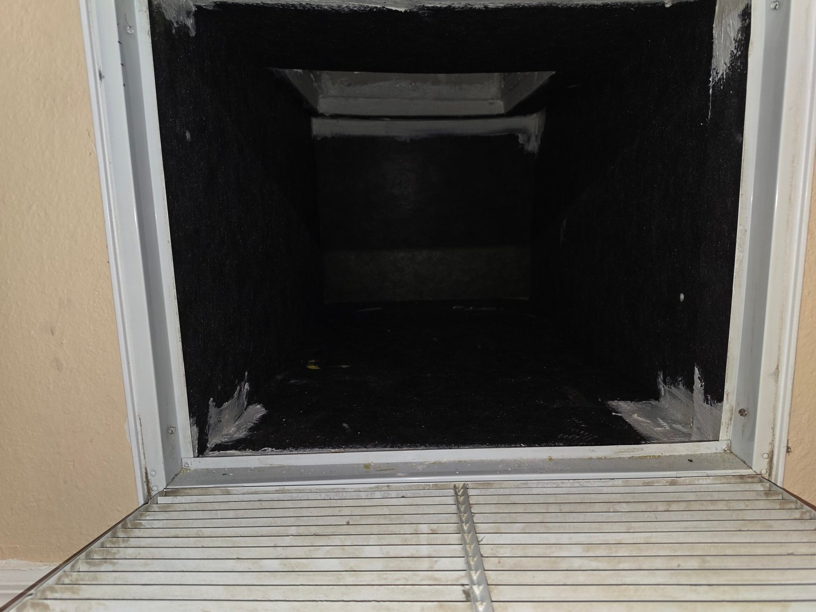 Completed air vent with open grille, after service in Lutz, FL 33558.