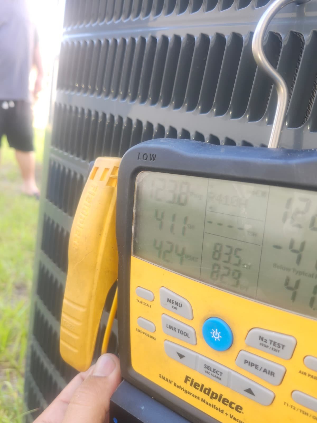 System Check with Gauge - Tampa, FL 33611 Using Fieldpiece digital manifold gauge during system check in Tampa, FL 33611.