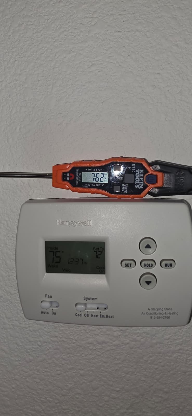 Thermostat Probe Reading - Riverview, FL 33578 Thermostat with temperature probe attached in Riverview, FL 33578. System repair Lv. 1 - 3 lbs or less.