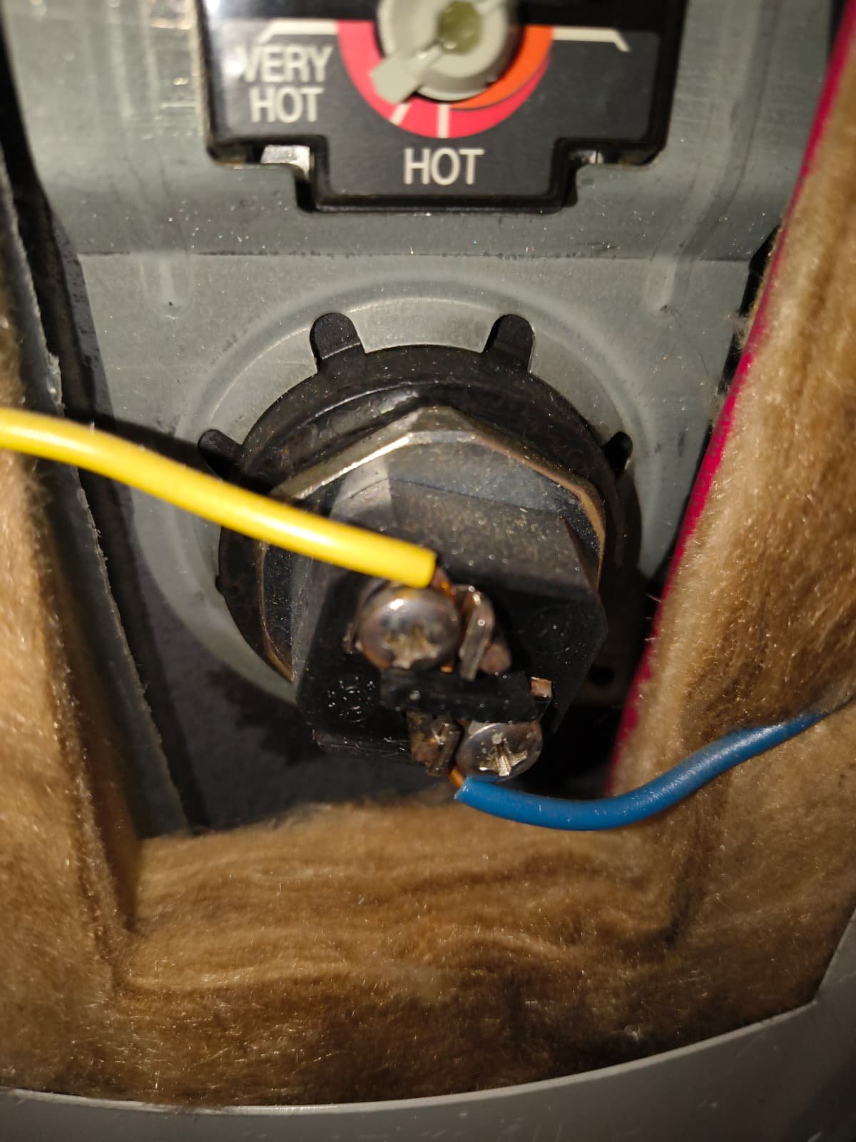 Close-up of wiring and thermostat on water heater, Riverview, FL 33579.