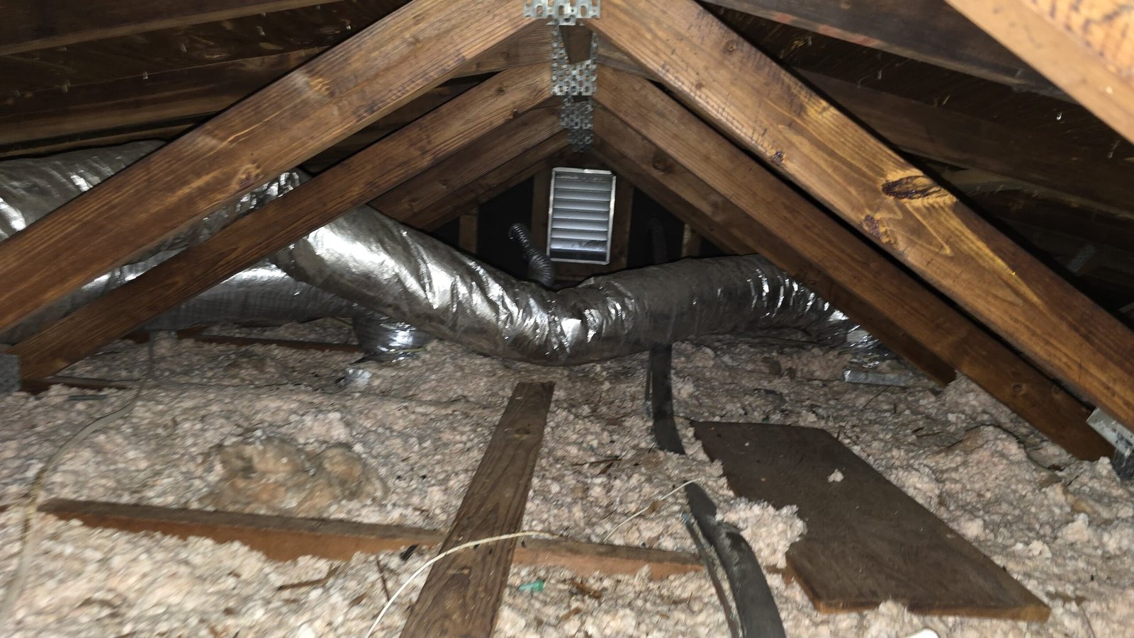Attic ductwork and insulation installation in Tampa, FL 33613.