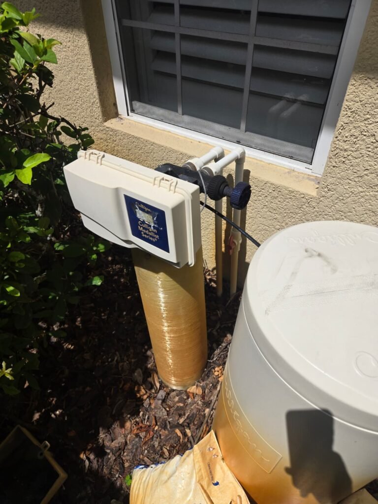 Exterior plumbing connections in Land O' Lakes, FL 34638
