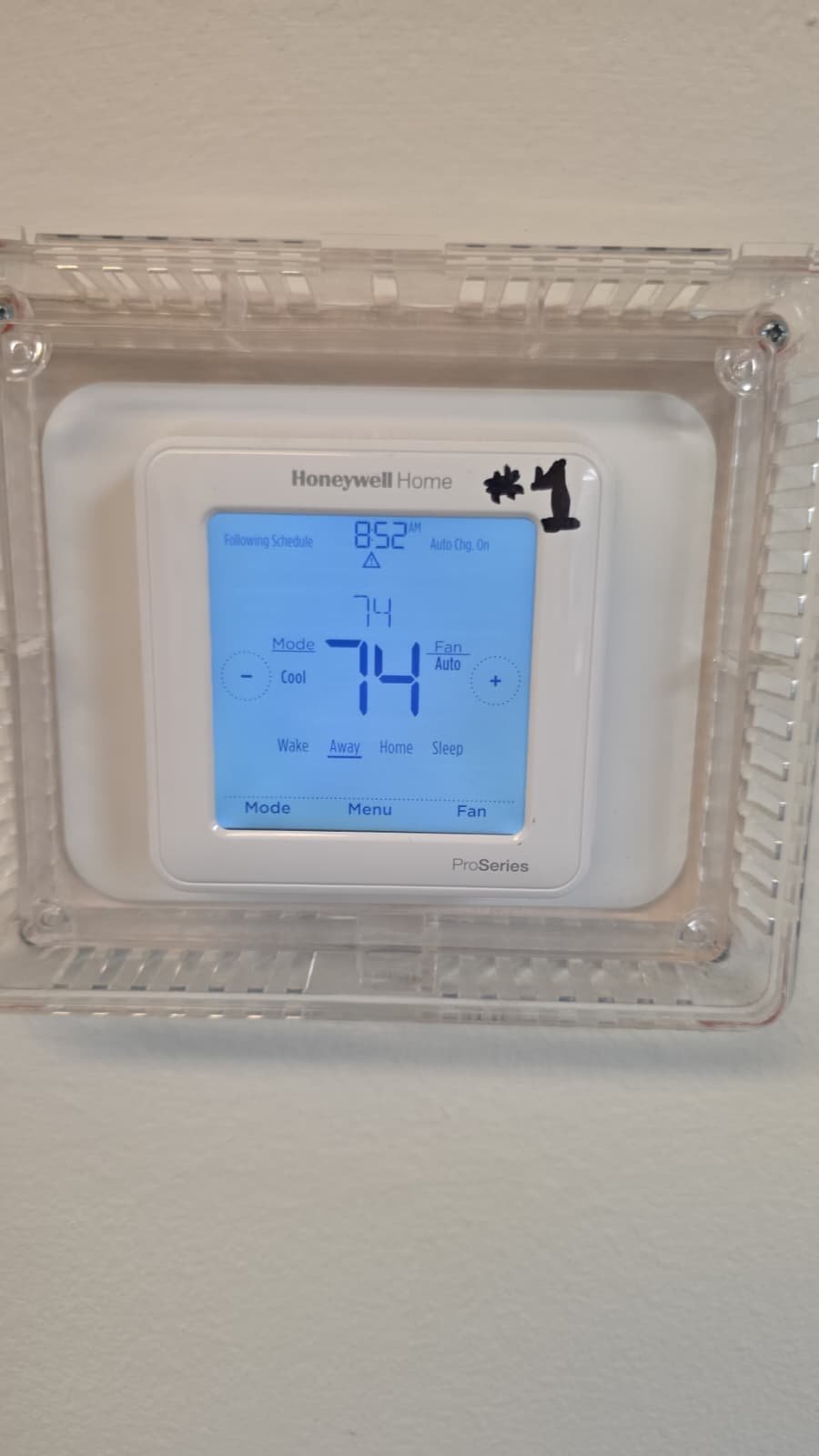 Honeywell thermostat displaying settings in Tampa, FL 33634.