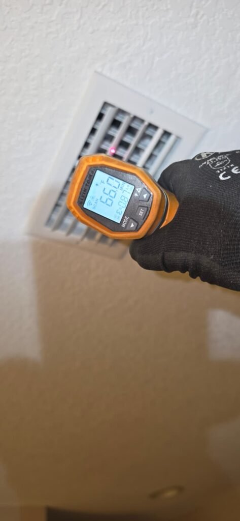 Temperature measurement near ceiling vent in Tampa, FL 33618
