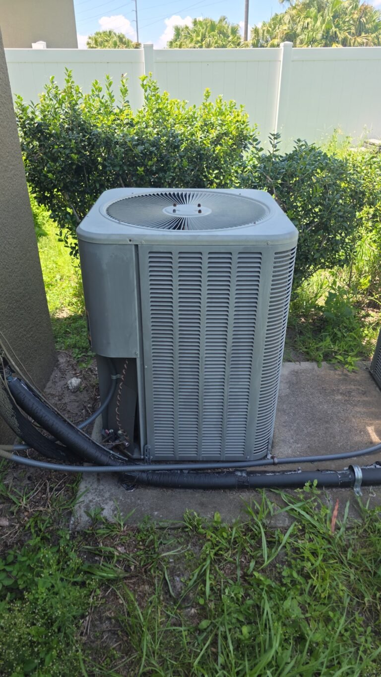 Outdoor Condenser Unit in Ruskin, FL 33570 Outdoor condenser unit in Ruskin, FL 33570