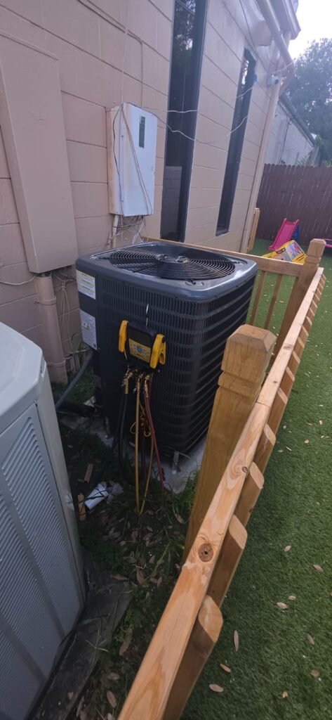 Outdoor air conditioning unit in Tampa, FL 33607