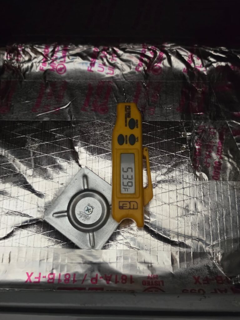 Temperature Gauge in Tampa, FL 33611 Temperature gauge on insulation in Tampa, FL 33611 HVAC service.