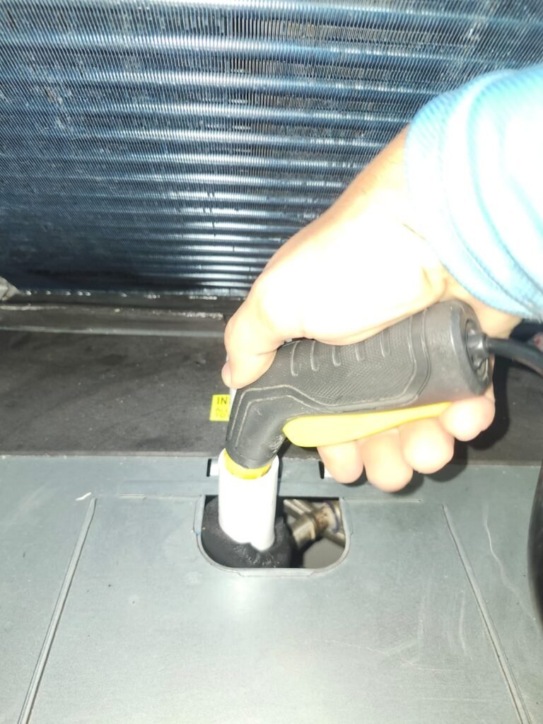 Tool Use During Service in Tampa, FL 33604 Tool use during drain line service in Tampa, FL 33604
