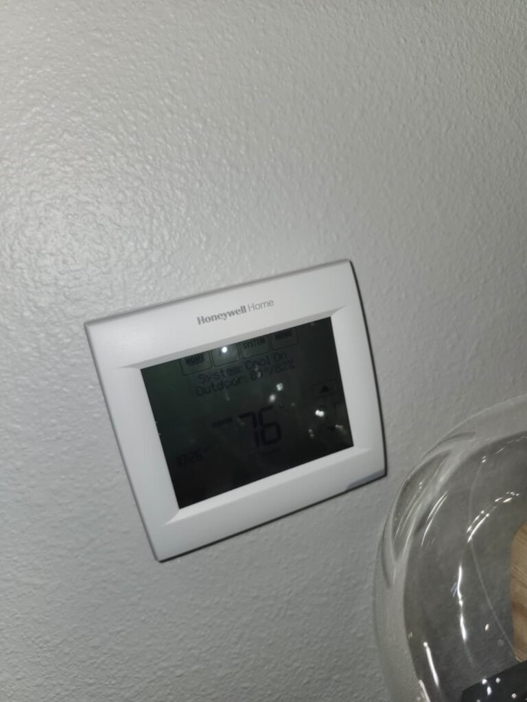 Honeywell Thermostat in Saint Petersburg, FL 33703 Honeywell thermostat on wall, Saint Petersburg, FL 33703
