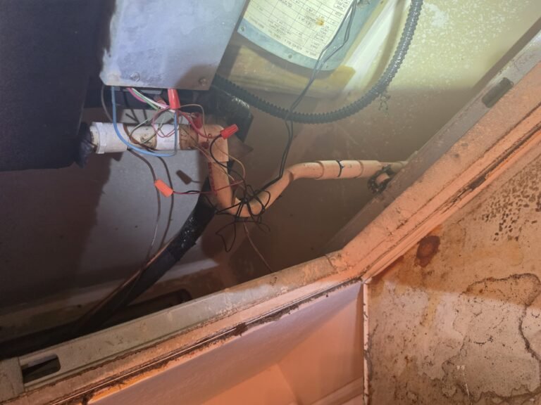 HVAC Component with Wiring in Tampa, FL 33605 HVAC component with wiring in Tampa, FL 33605