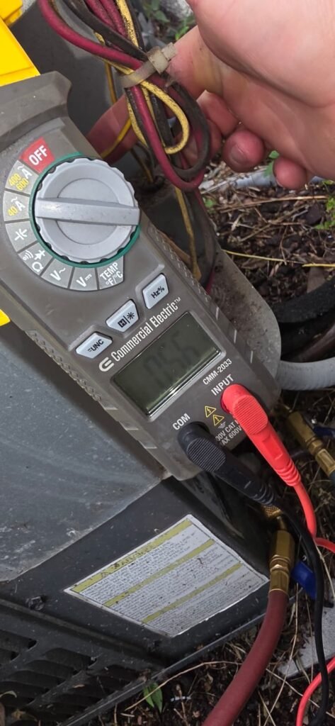 Testing HVAC Wiring in Tampa, FL 33629 Testing HVAC wiring with multimeter in Tampa, FL 33629