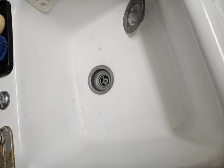 Clean Kitchen Sink After Unclogging in Brandon, FL 33511 Clean kitchen sink after unclogging in Brandon, FL 33511