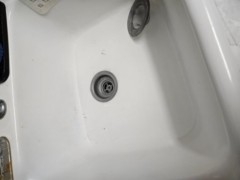 Clean Kitchen Sink After Unclogging in Brandon, FL 33511 Clean kitchen sink after unclogging in Brandon, FL 33511