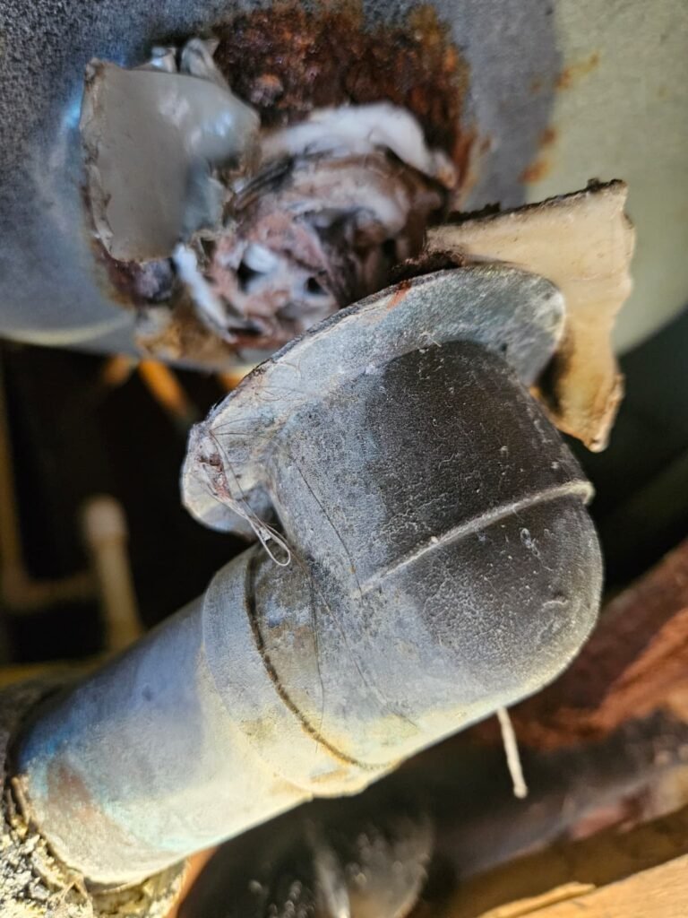 Corroded Plumbing Connection in Clearwater, FL 33764 Corroded plumbing connection under bathtub in Clearwater, FL 33764