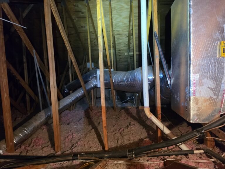 Ductwork and Insulation in Attic, Tampa, FL 33624 Ductwork and insulation in attic, Tampa, FL 33624