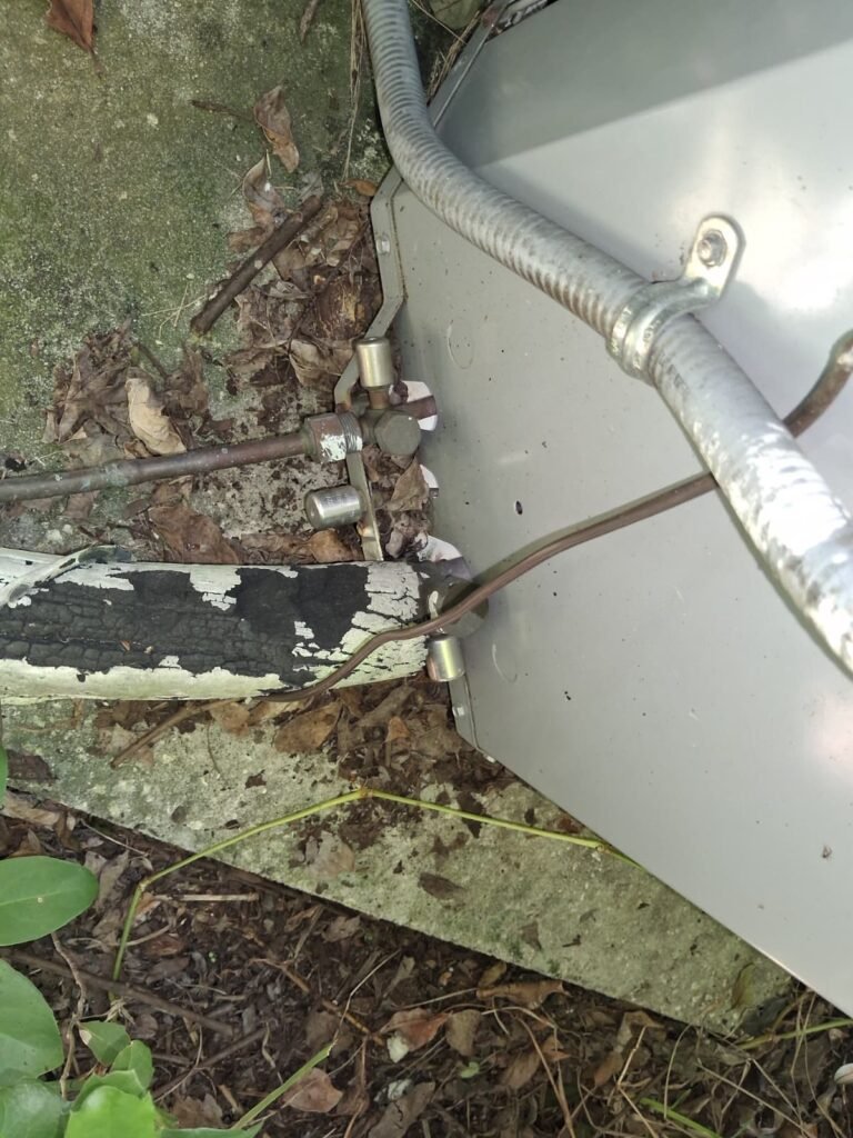 HVAC Connections with Metal Fittings in Tampa, FL 33647 Close-up of HVAC connections with metal fittings in Tampa, FL 33647