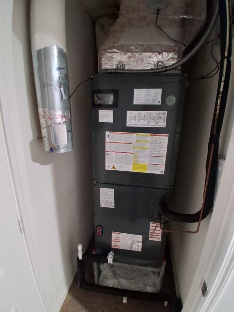 HVAC Unit with Ductwork in Ruskin, FL 33573 HVAC unit with ductwork in Ruskin, FL 33573