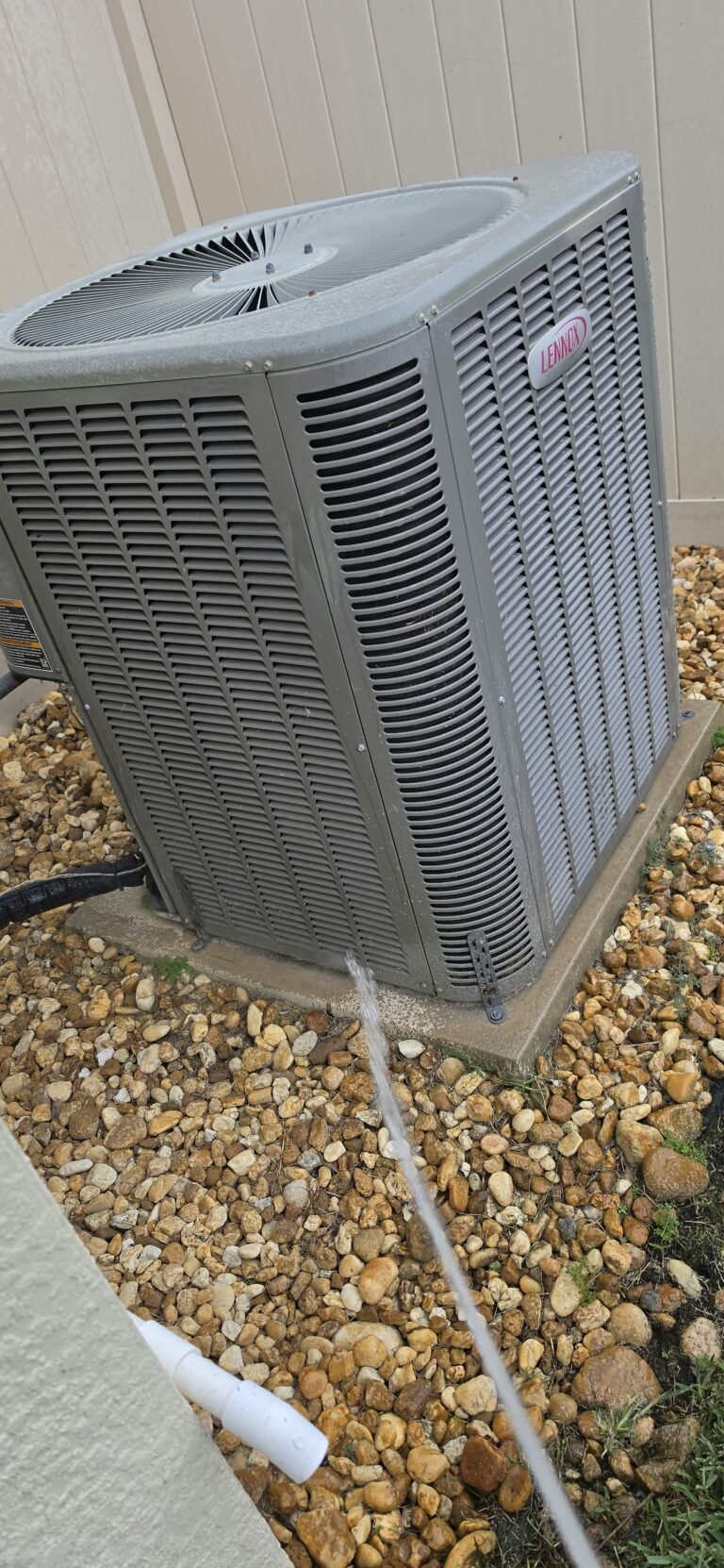 Lennox HVAC unit cleaning in Lithia, FL 33547