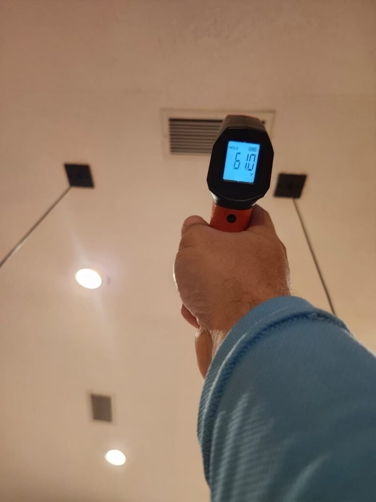 Temperature measurement near vent in Dunedin, FL 34698