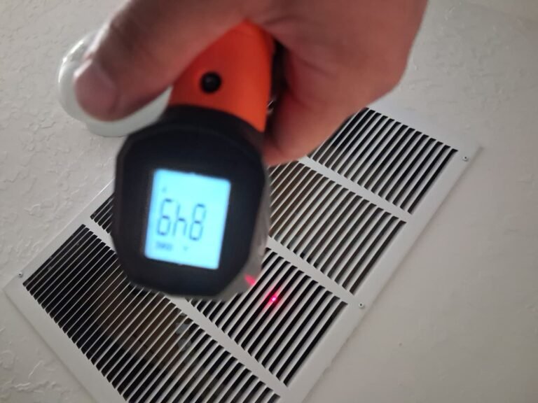 Temperature Reading Near Vent in Land O' Lakes, FL 34638 Temperature reading of 68.8°F near vent in Land O' Lakes, FL 34638