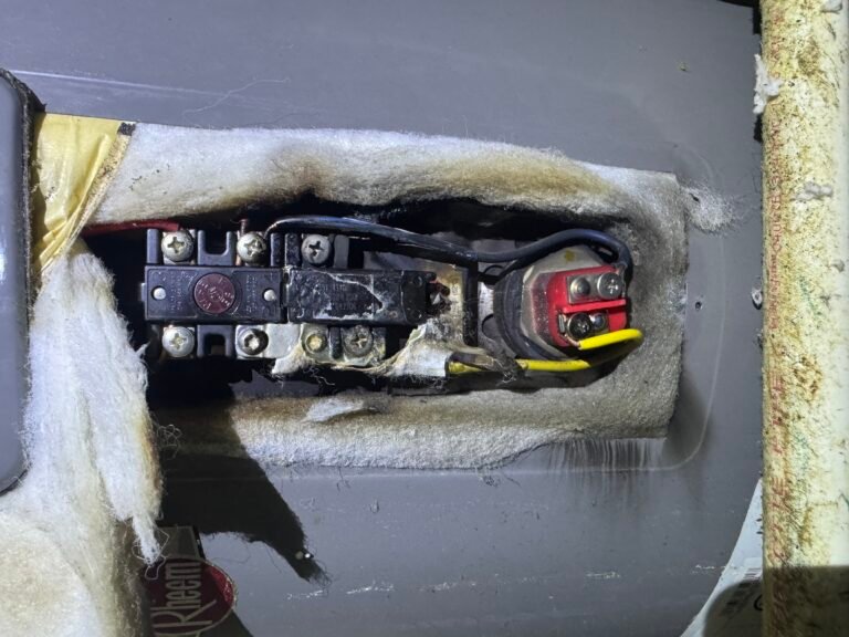 Water Heater Internal Wiring in Tampa, FL 33616 Internal wiring of water heater in Tampa, FL 33616