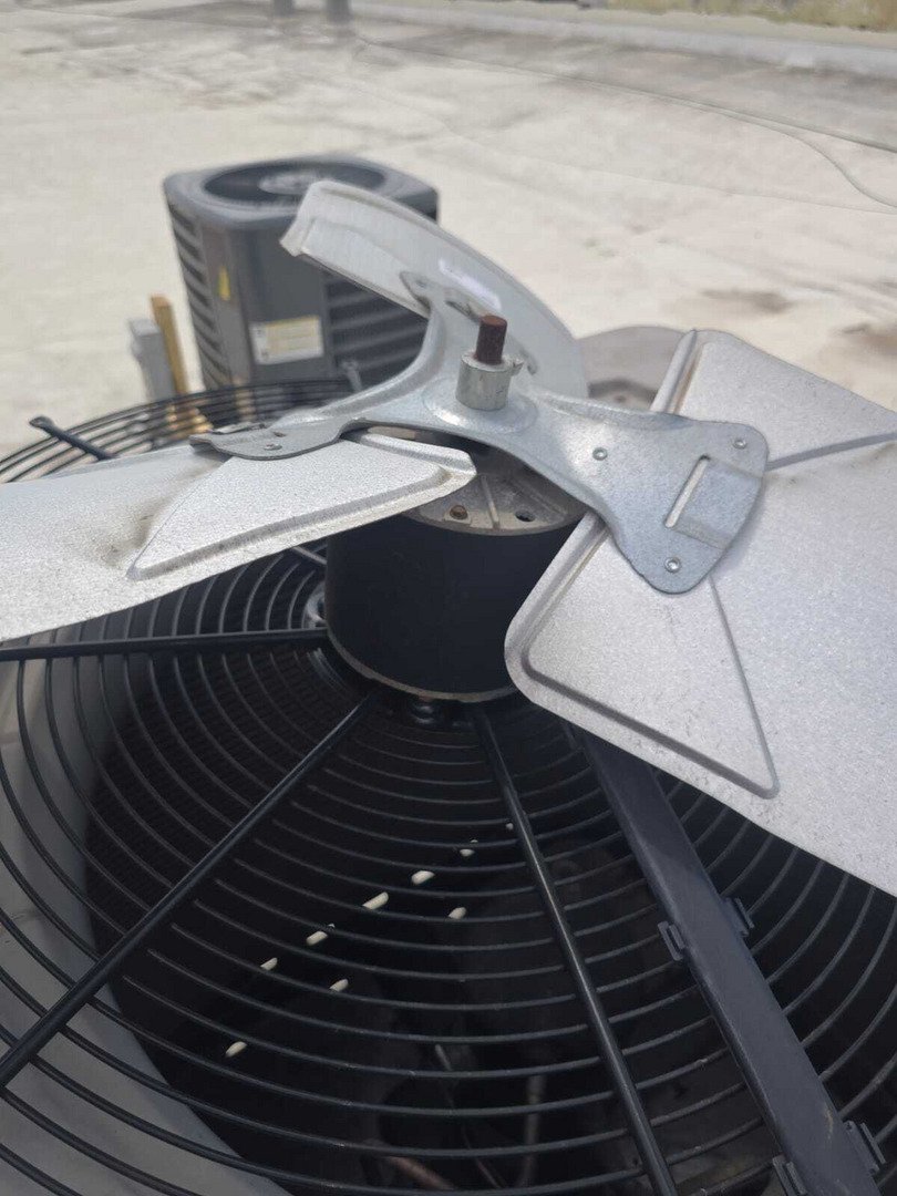 Rooftop Unit Back Online After Condenser Motor Swap on N 51st St, Tampa, FL 33619