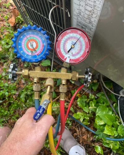 Hvac Pressure Gauges Connection With Hand Tools And Hoses